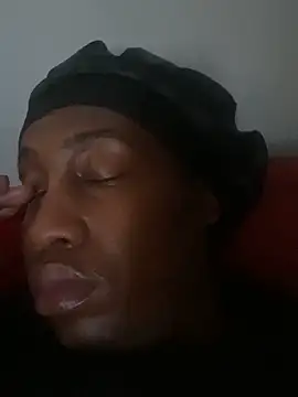 Snapshot of Moorella1 chatting on 11.05.25 Moorella1 online show from 11.05.25