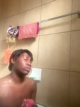 Snapshot of Moorella1 chatting on 11.08.25 Moorella1 online show from 11.08.25