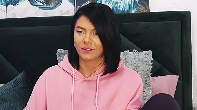 Snapshot of tanyagrey chatting on 12.09.24 tanyagrey online show from 12.09.24