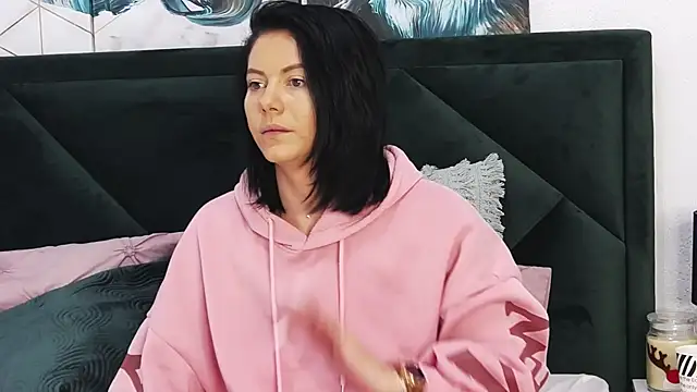 Snapshot of tanyagrey chatting on 01.09.25 tanyagrey online show from 01.09.25