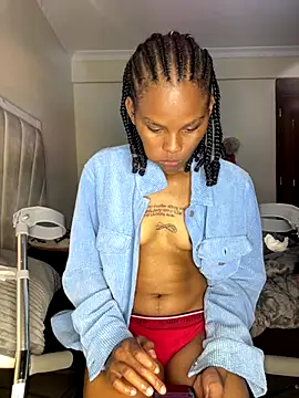 Snapshot of monic421 chatting on 11.12.25 monic421 online show from 11.12.25