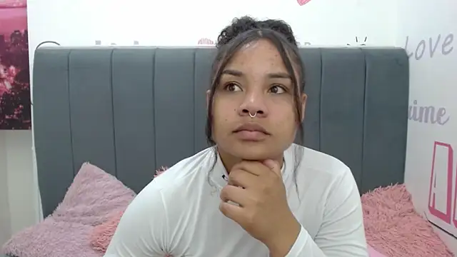 Snapshot of KittyBrookex chatting on 03.21.25 KittyBrookex online show from 03.21.25