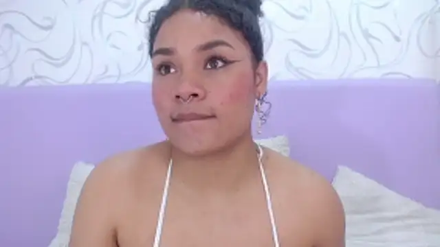 Snapshot of KittyBrookex chatting on 11.28.25 KittyBrookex online show from 11.28.25