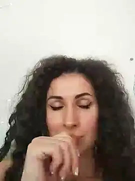 MaryMalory11 online show from 12.15.24