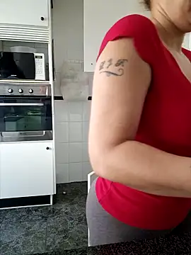 lamorbosa37 online show from 12.18.24