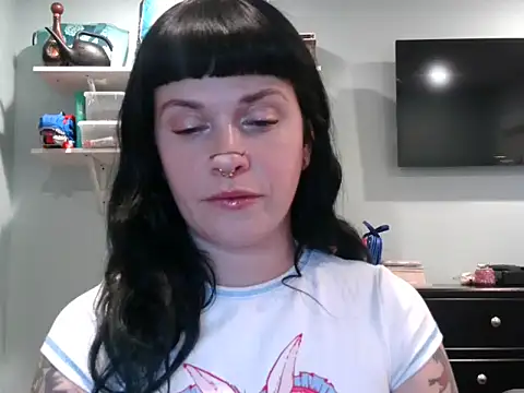 Marcelinegoddess online show from 01.03.25