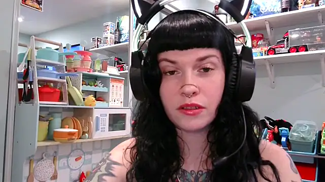 Marcelinegoddess online show from 02.17.25