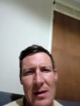 Snapshot of TheSouthernKing chatting on 09.13.25 TheSouthernKing online show from 09.13.25