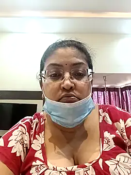 LAVERNIYA  online show from 01.03.25