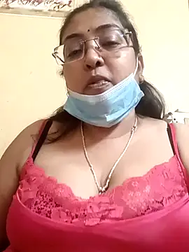 LAVERNIYA  online show from 02.15.25