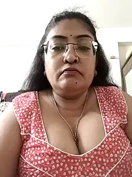 LAVERNIYA  online show from 09.20.25