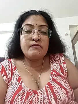 LAVERNIYA  online show from 11.15.25