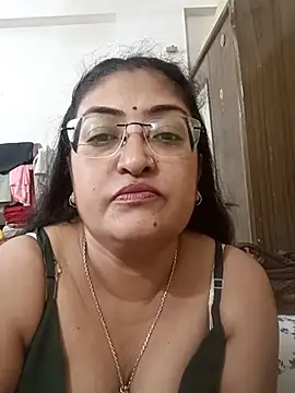 LAVERNIYA  online show from 11.16.25