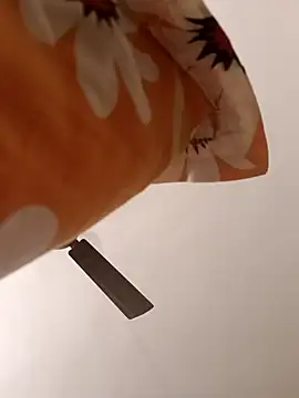 LAVERNIYA  online show from 11.30.25