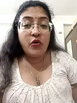 LAVERNIYA  online show from 12.01.25