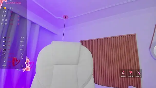 Snapshot of sophiecherry_ chatting on 02.21.25 sophiecherry online show from 02.21.25