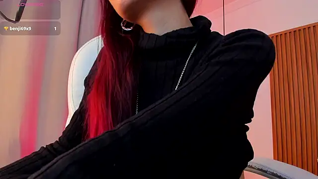 Snapshot of sophiecherry_ chatting on 11.23.25 sophiecherry online show from 11.23.25