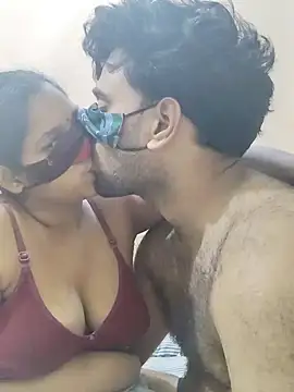 IND COUPLE1 online show from 12.22.24