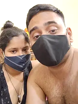 IND COUPLE1 online show from 02.20.25