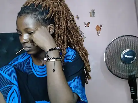 TrishaKalid online show from 03.12.25