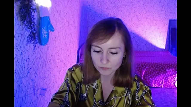 Snapshot of Athena_Richards chatting on 02.14.25 Athena Richards online show from 02.14.25