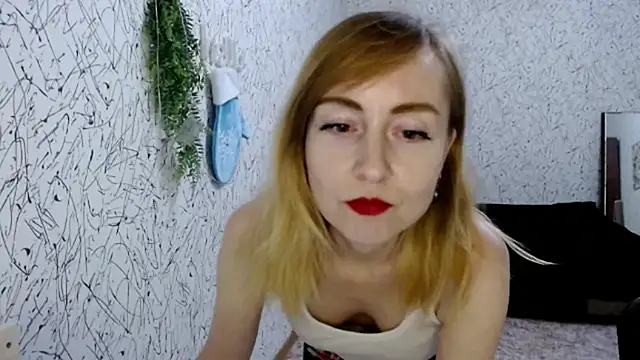 Snapshot of Athena_Richards chatting on 11.28.25 Athena Richards online show from 11.28.25