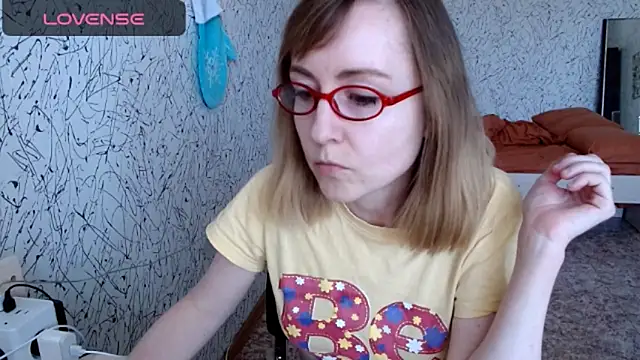 Snapshot of Athena_Richards chatting on 04.01.26 Athena Richards online show from 04.01.26