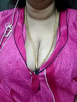 Snapshot of ashikaa_r chatting on 01.26.25 ashikaa r online show from 01.26.25