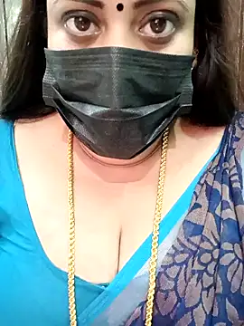 Snapshot of ashikaa_r chatting on 02.07.25 ashikaa r online show from 02.07.25