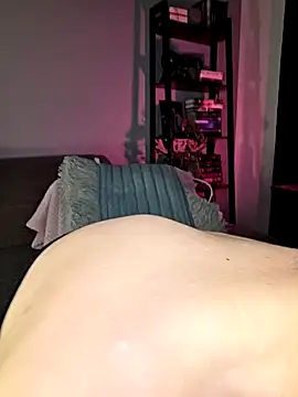 Snapshot of Nicky-Blue chatting on 04.02.26 Nicky-Blue online show from 04.02.26