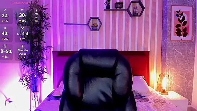 Snapshot of miah_connor chatting on 11.15.25 miah connor online show from 11.15.25