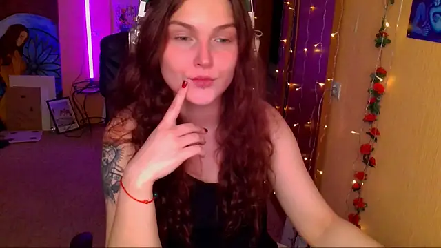 Snapshot of Jenna_Sativa chatting on 07.19.26 Jenna Sativa online show from 07.19.26