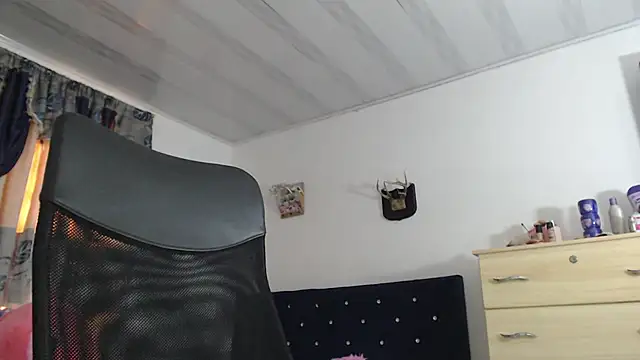 sweet cutetras22 online show from 02.13.25