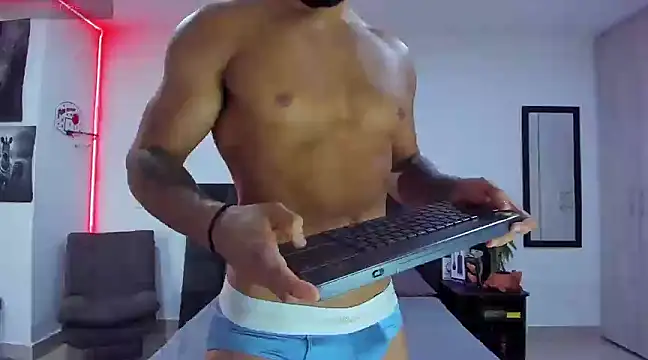 Alexander Martines online show from 03.05.25