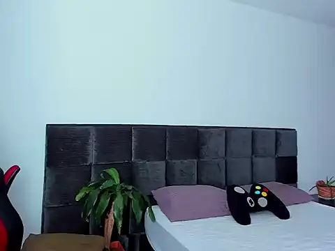 Alexander Martines online show from 04.18.26