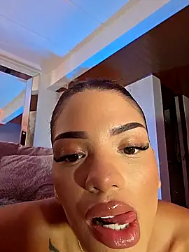 Snapshot of Ameliadickens chatting on 11.21.25 Ameliadickens online show from 11.21.25