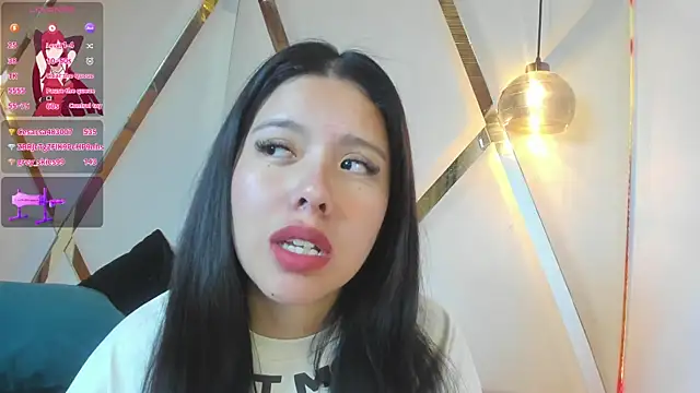 Snapshot of MarielQueenx chatting on 01.04.25 MarielQueenx online show from 01.04.25