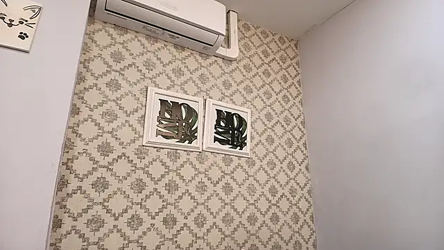 Chantal taylor  online show from 02.13.25