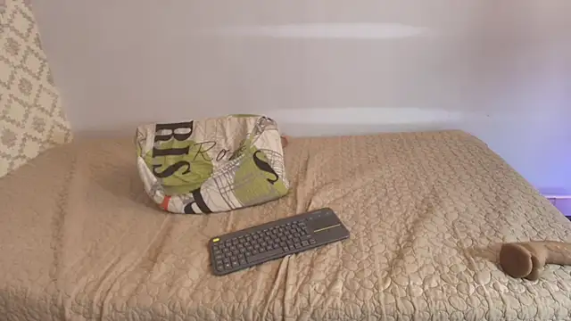 Chantal taylor  online show from 02.28.25