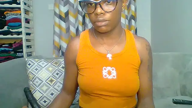 Petite 254 online show from 02.15.26