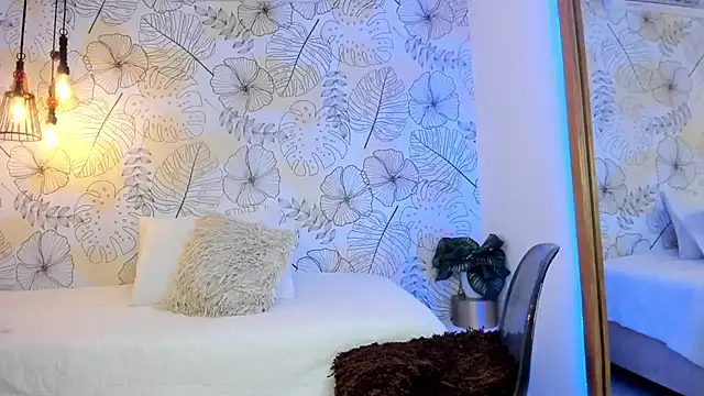 Snapshot of DanielaRuizz chatting on 01.08.25 DanielaRuizz online show from 01.08.25