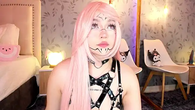 Snapshot of DanielaRuizz chatting on 02.23.25 DanielaRuizz online show from 02.23.25