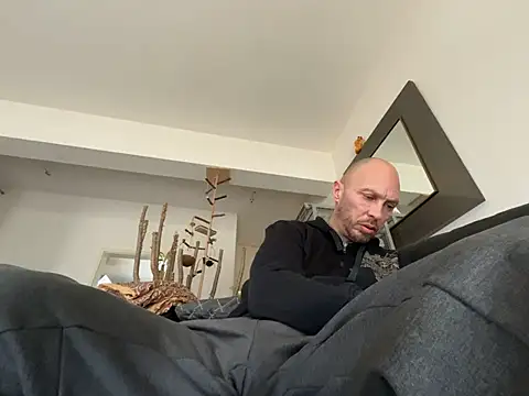 Germankink online show from 01.25.25