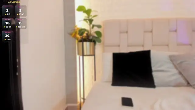 Natasha Smith09 online show from 02.28.25