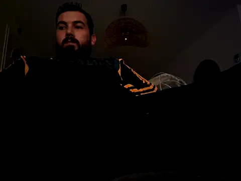 Snapshot of Leonormaldick chatting on 10.20.25 Leonormaldick online show from 10.20.25