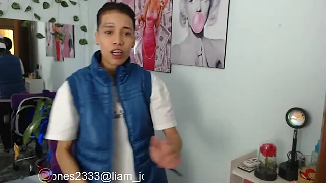 Jonesliam23 online show from 02.28.25