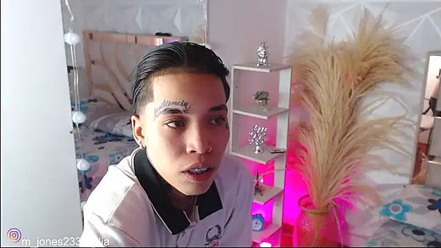 Jonesliam23 online show from 11.06.25