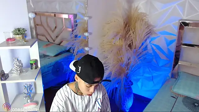 Jonesliam23 online show from 03.07.26