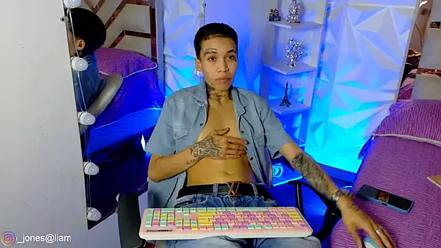 Jonesliam23 online show from 05.16.26