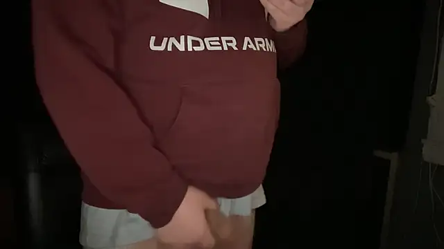 Snapshot of daddystone101 chatting on 12.03.25 daddystone101 online show from 12.03.25